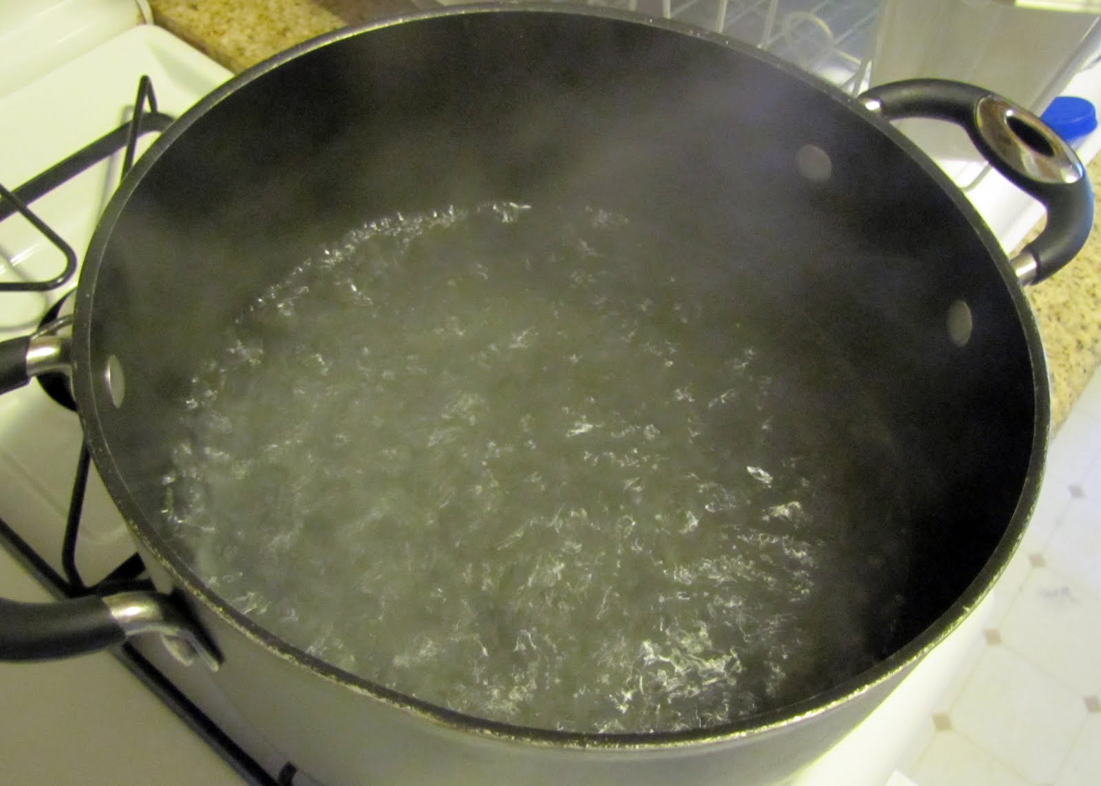 Smells Like Food in Here Slow Cooker Black Bean Soup