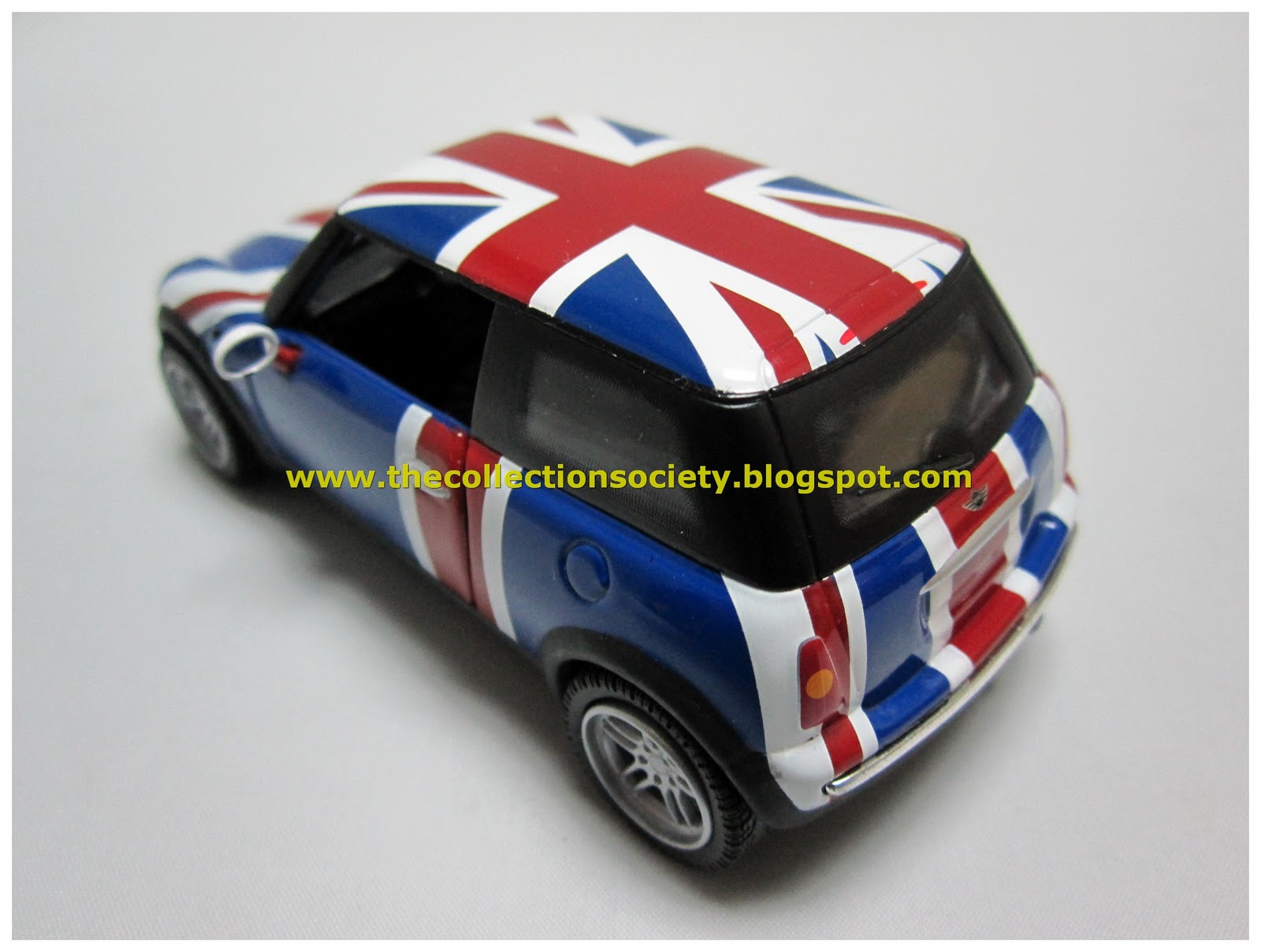 Absolute Diecast by TCS group Mini Cooper new [union jack]
