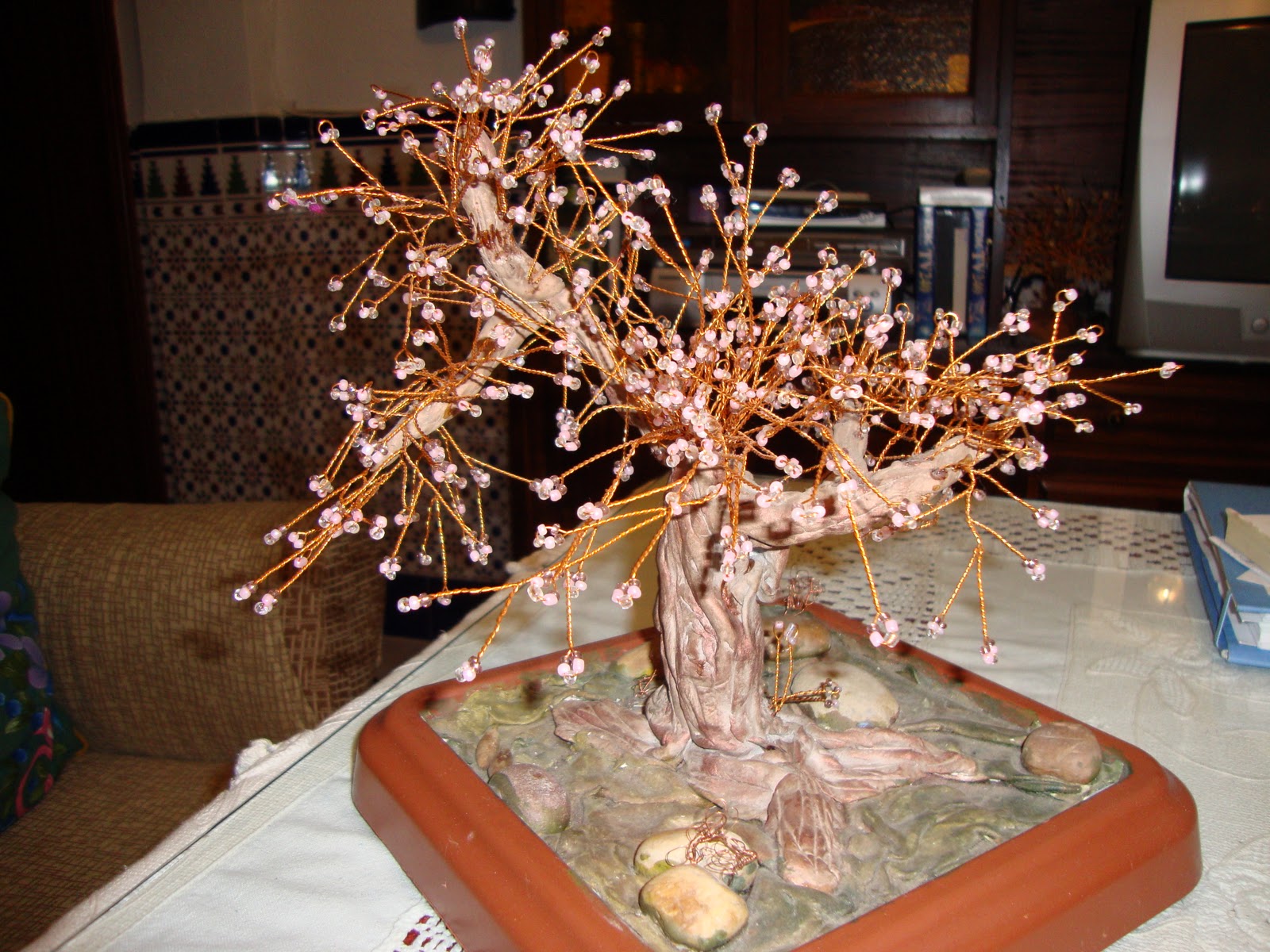 MANOLI Y SUS MANUALIDADES Bonsais de hilo de cobre