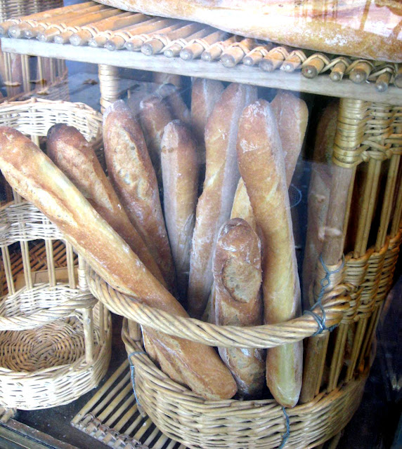 Boulangerie PAUL - Paris Breakfasts