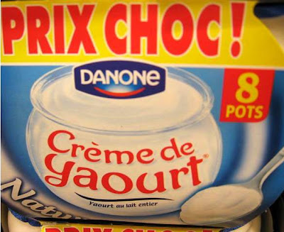 paris breakfasts: Les Blancs = Yogurt