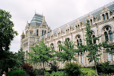 THE NATURAL HISTORY MUSEUM & more interesting London sites (click on the image)