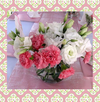 And We Have A Winner But In White Daisy Bouquet Wedding