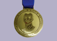 A Biblioteca Comunitáia Solano Trindade recebe a Medalha Zumbi dos Palmares