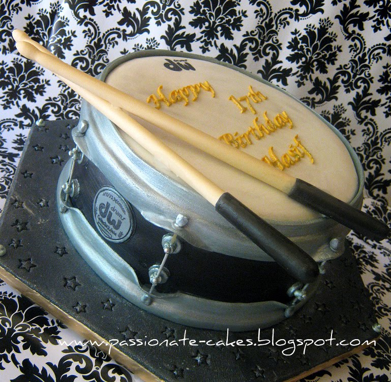 PassioNate Cakes Snare Drum Cake