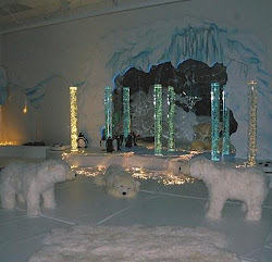winter wonderland bedroom polar bedrooms themed theme decorating snow christmas party arctic snowflake create snoezelen room bear penguin bedding decorations