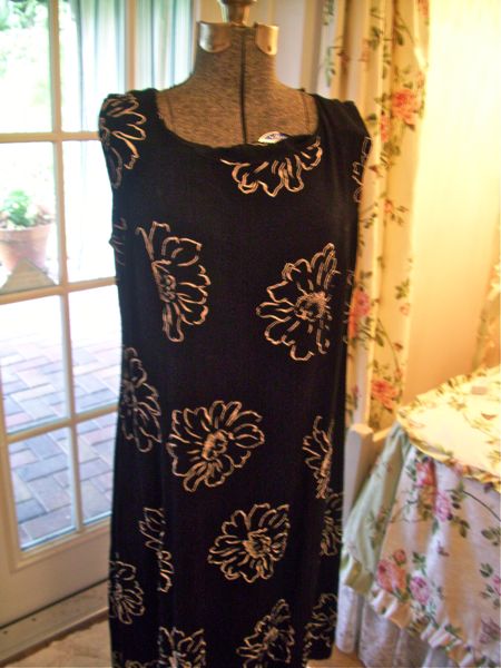 The Polka Dot Closet: Thrift Store Dress Transformation