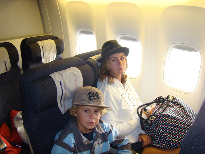 dans l'avion du retour apres 9 heures de vol