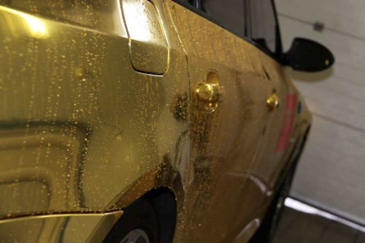 [Gold-plated-BMW-09.jpg]