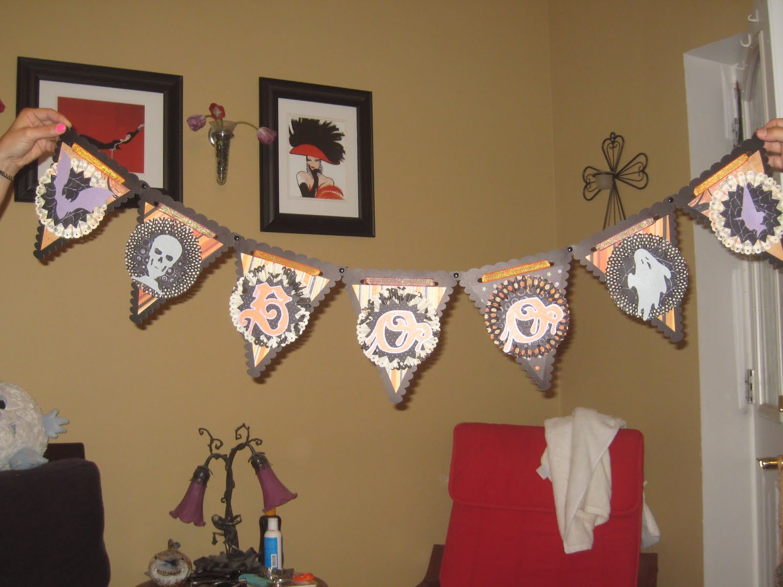 Crafting With Beau Halloween Banner (Using Cricut)