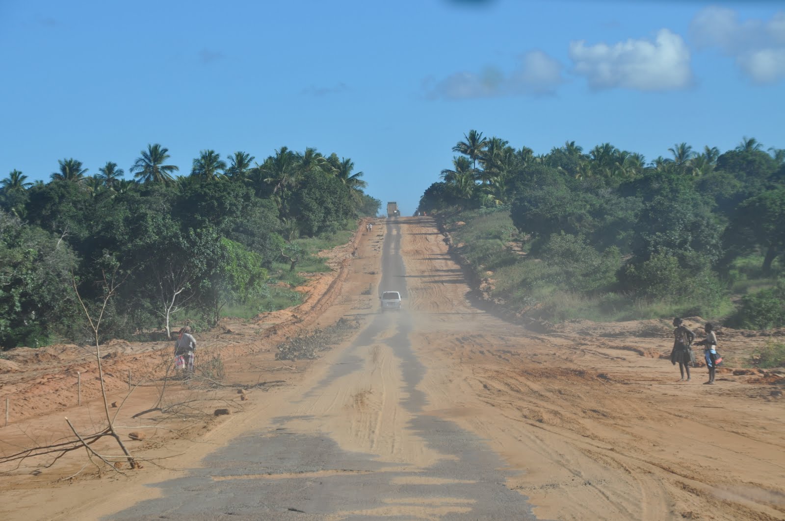 disculpe, su vida le espera...: trip to the origins... part 1: mozambique