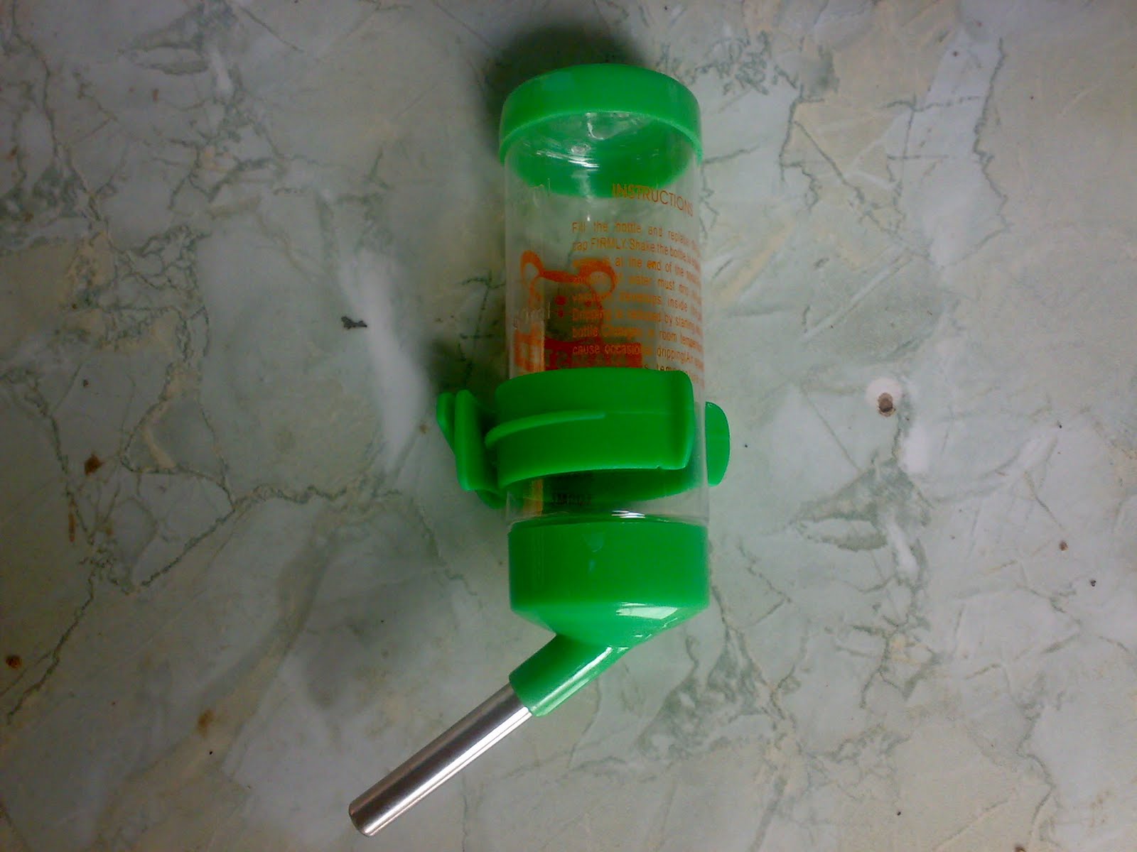 tempat minum hamster