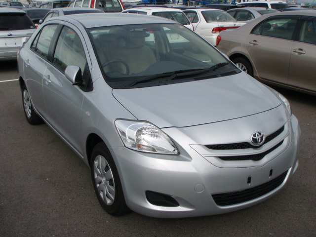Toyota belta багажник
