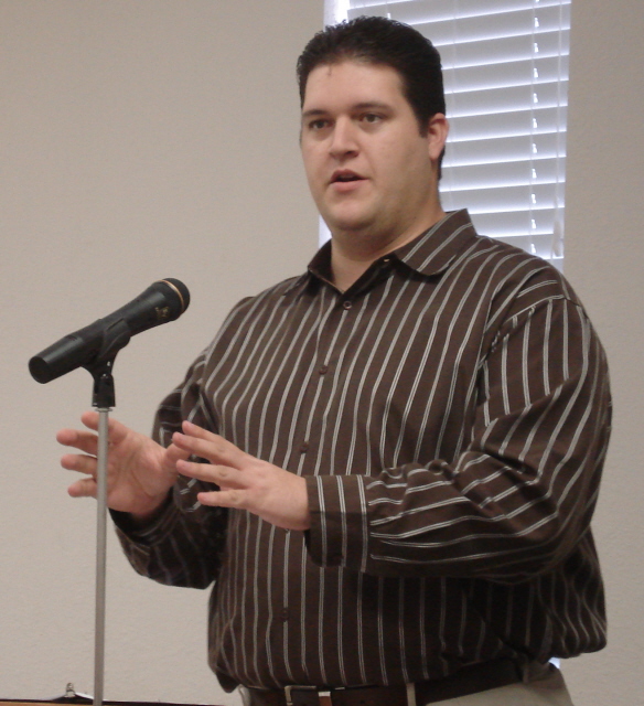 [Andrew+teaching+PT.jpg]
