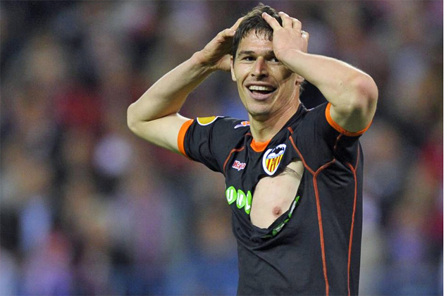 zigic+camiseta+rota.jpg