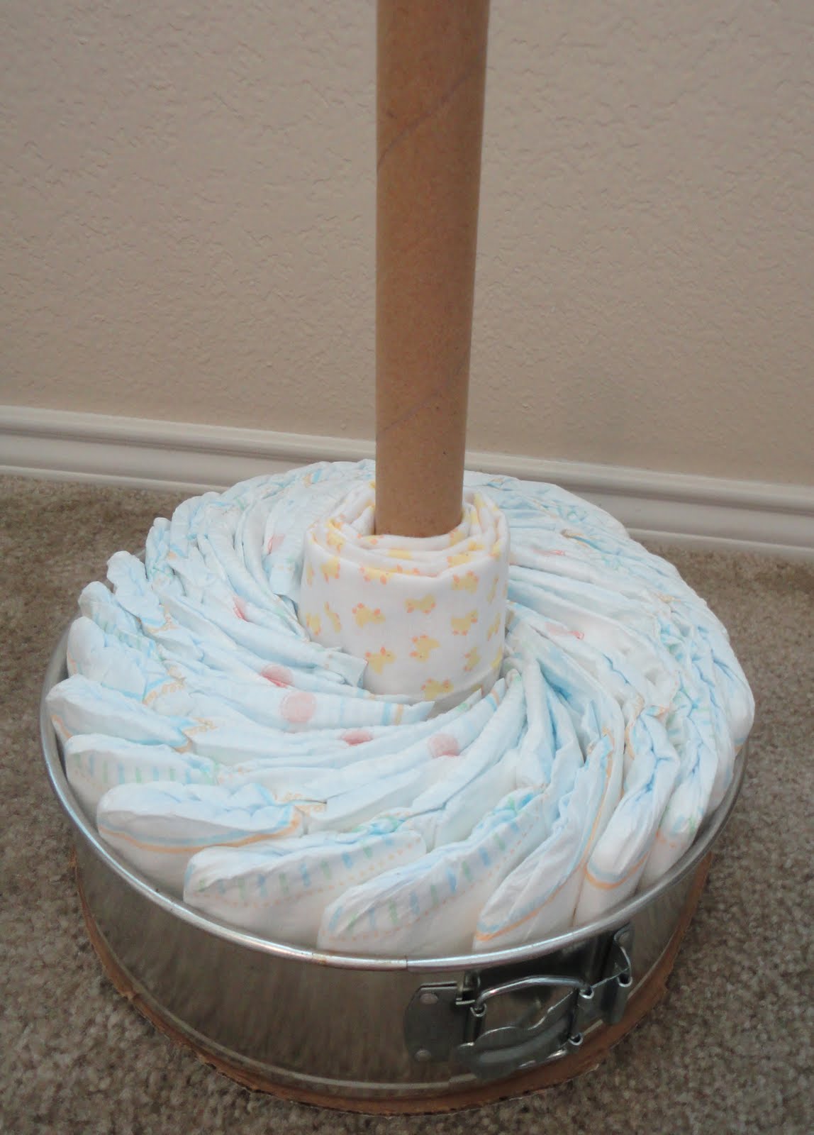Kinzie's Kreations Diaper Cake {with Tutorial}