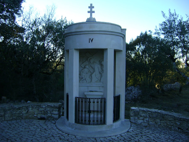 Viajar e descobrir: Portugal - Fátima - Via Sacra até à oitava estação