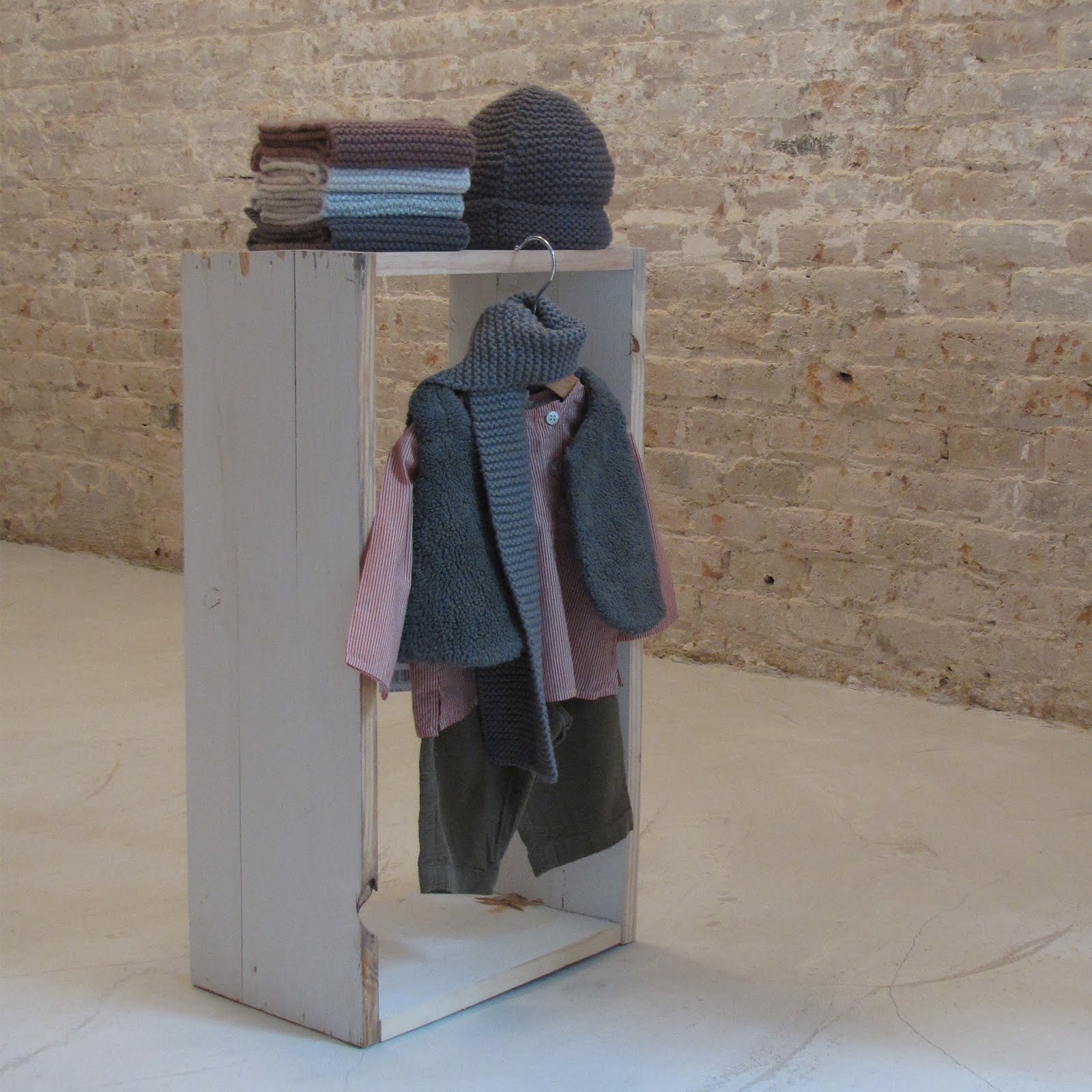 miss sitius: Petit Armari. Tienda de ropa infantil en un local increíble...