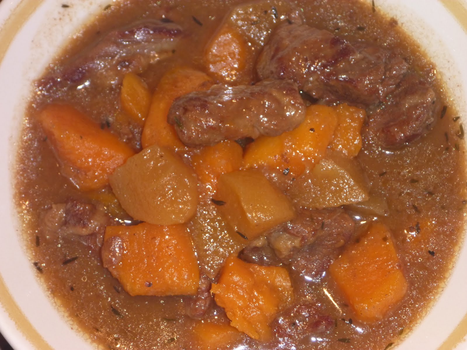 Kimmie's Cooking Something Spiced Beef and Apple Ragout