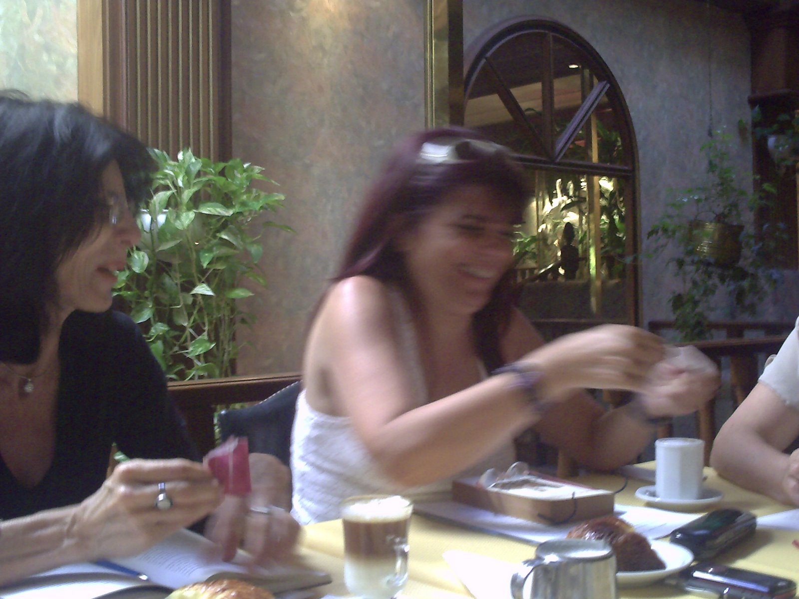 [PICT0046.JPG]