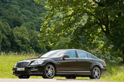 2011 Mercedes-Benz S63 AMG First Image