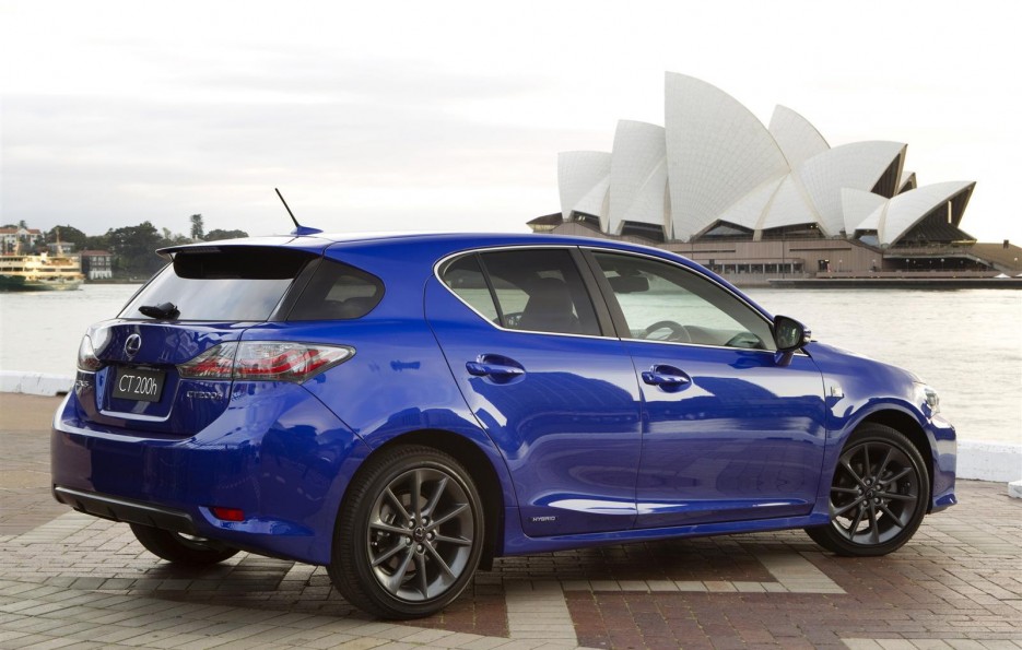 2011 Lexus CT 200h F Sport