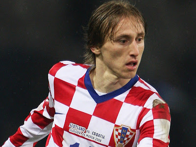 football player: Luka Modric Best Football Pictures