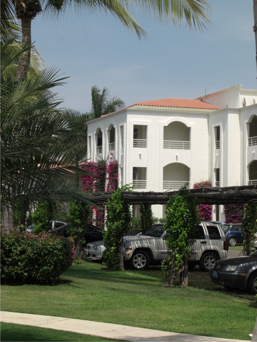 PROYECTOS DEL ARQ. JAKEZ: CONDOMINIO GREEN BAY