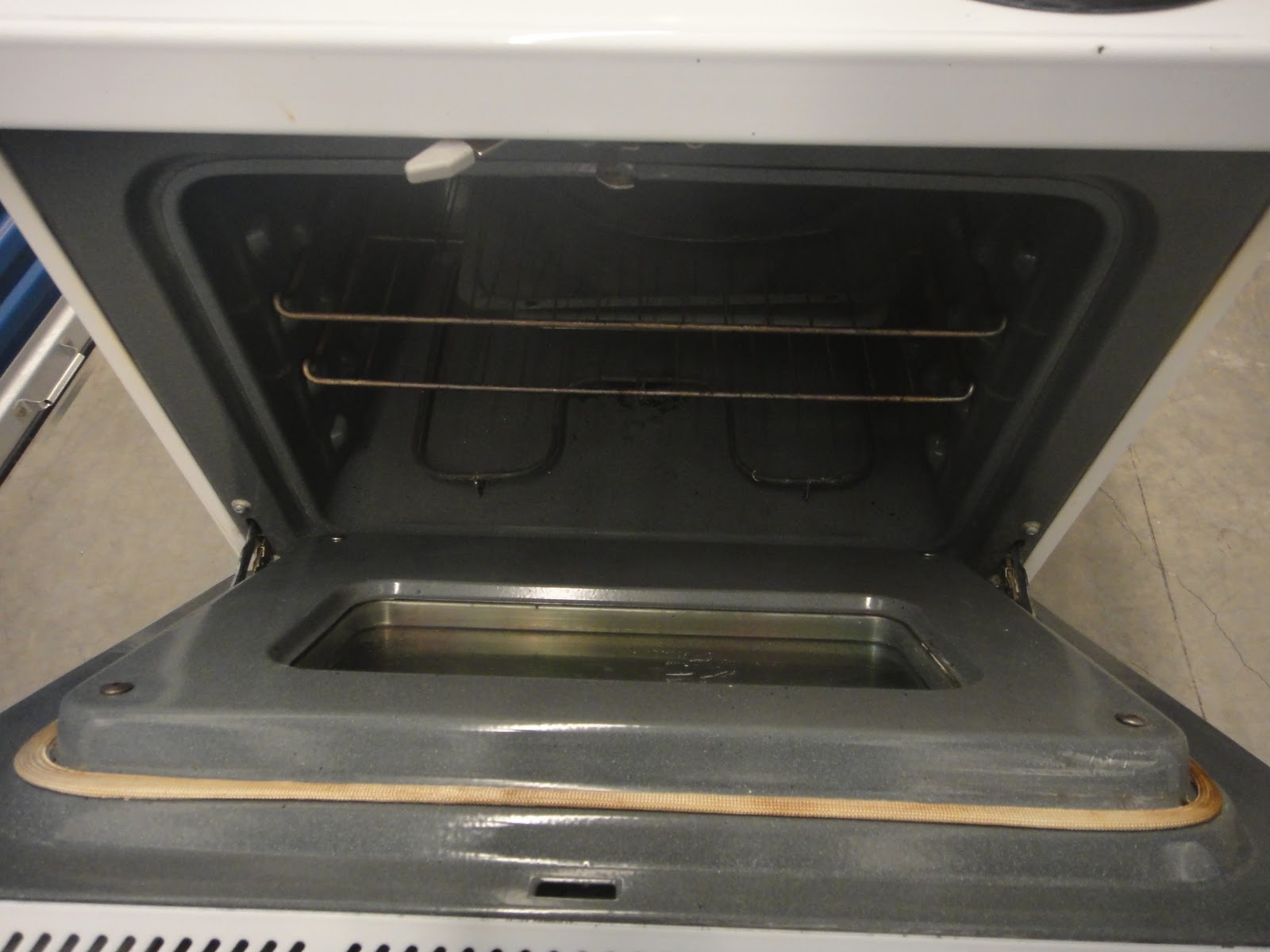 For Sale Pics stove Concept II self cleaning oven