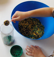 How to dye rice for sensory bins