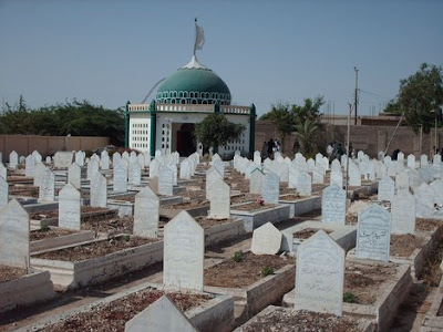 All About Islam: Respect Of A Muslim's Grave