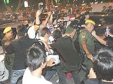Rela kena pukul