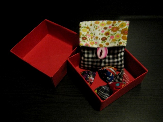 ♥ Sweet Tresa ♥¸¸.•*¨*•: How to Fold Paper Box as Gift Box