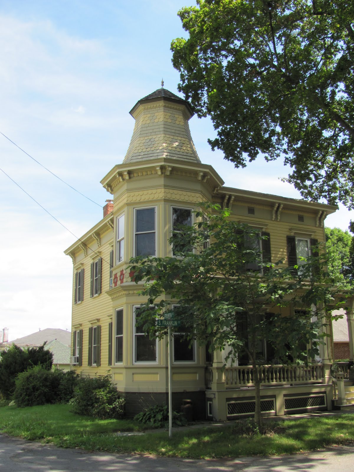 The Hudson River Explorer Athens,New York