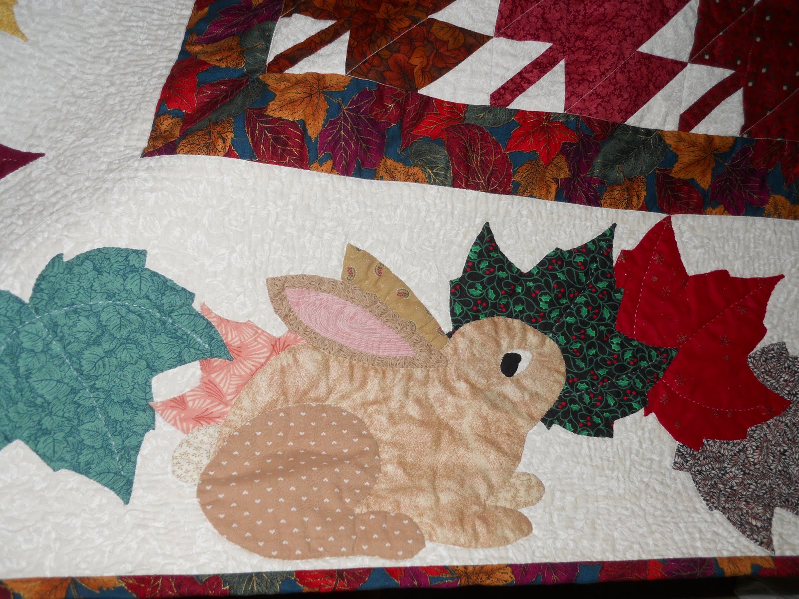 my-mom-quilted-this-autumn-leaves-quilt