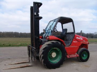 Barter Tranquility On the verge MANITOU M26-2 MOTOSTIVUITOR SECOND HAND IEFTIN capacitate 2-3 tone moto  stivuitor