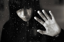 عندما يضيع الأمل ..و يصبح ماوراء الباب مجرد سراب