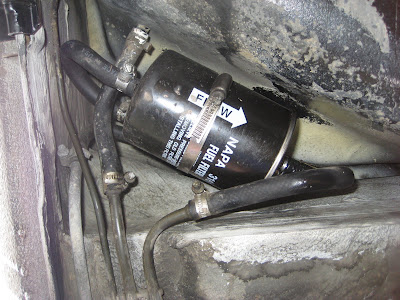 koontzbmwclub: DIY: E30 Fuel Filter and Hose Replacement