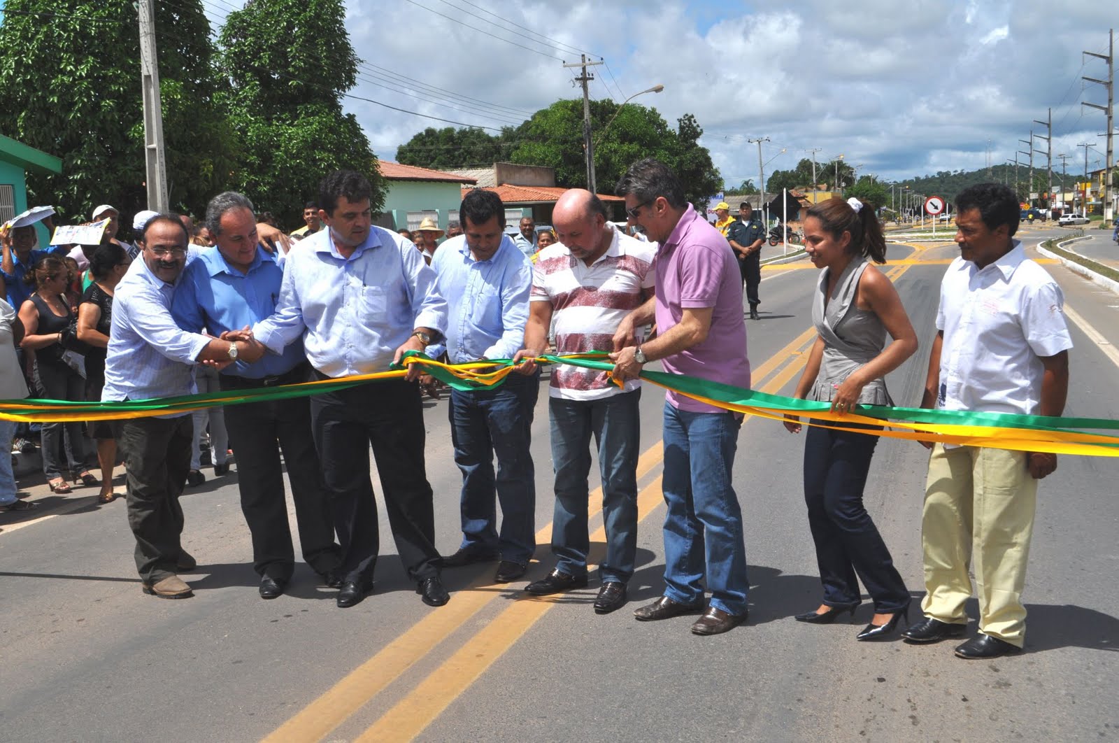 Obra de revitalização da BR-174 no perímetro urbano de Mucajaí é inaugurada