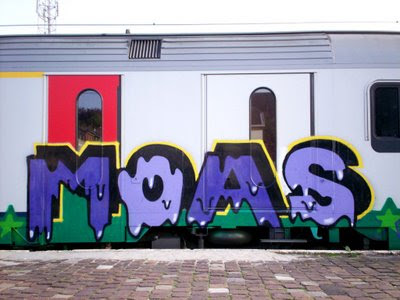 train graffiti, moas graffiti