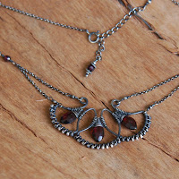 Garnet Fans Woven Necklace in Oxidized Sterling Silver