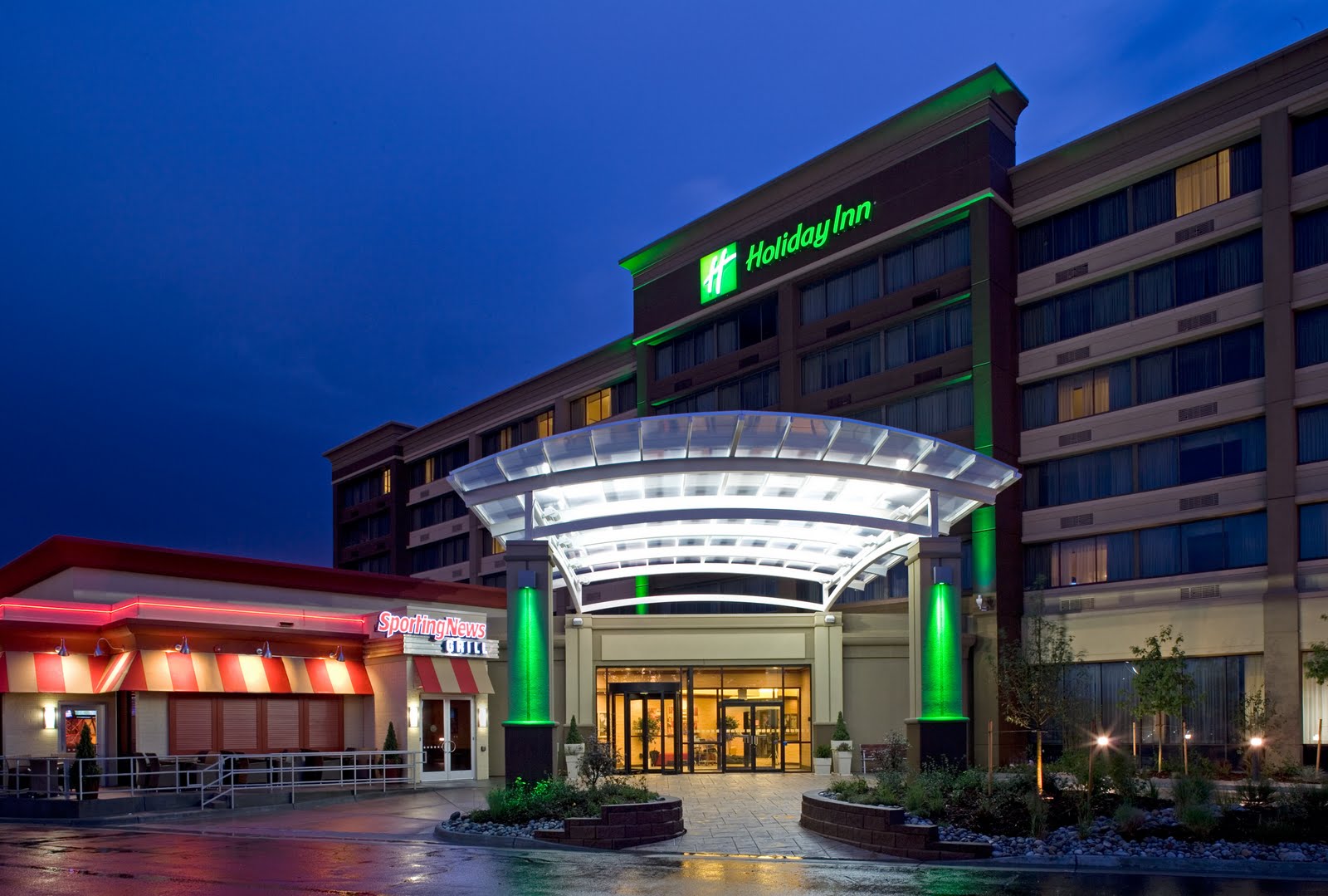 Holiday Inn Denver Lakewood: Elitch Gardens Denver Package