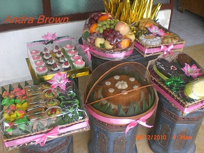 www.kueandrabrown.com: Paket Hantaran Seserahan Lamaran Komplit Nuansa