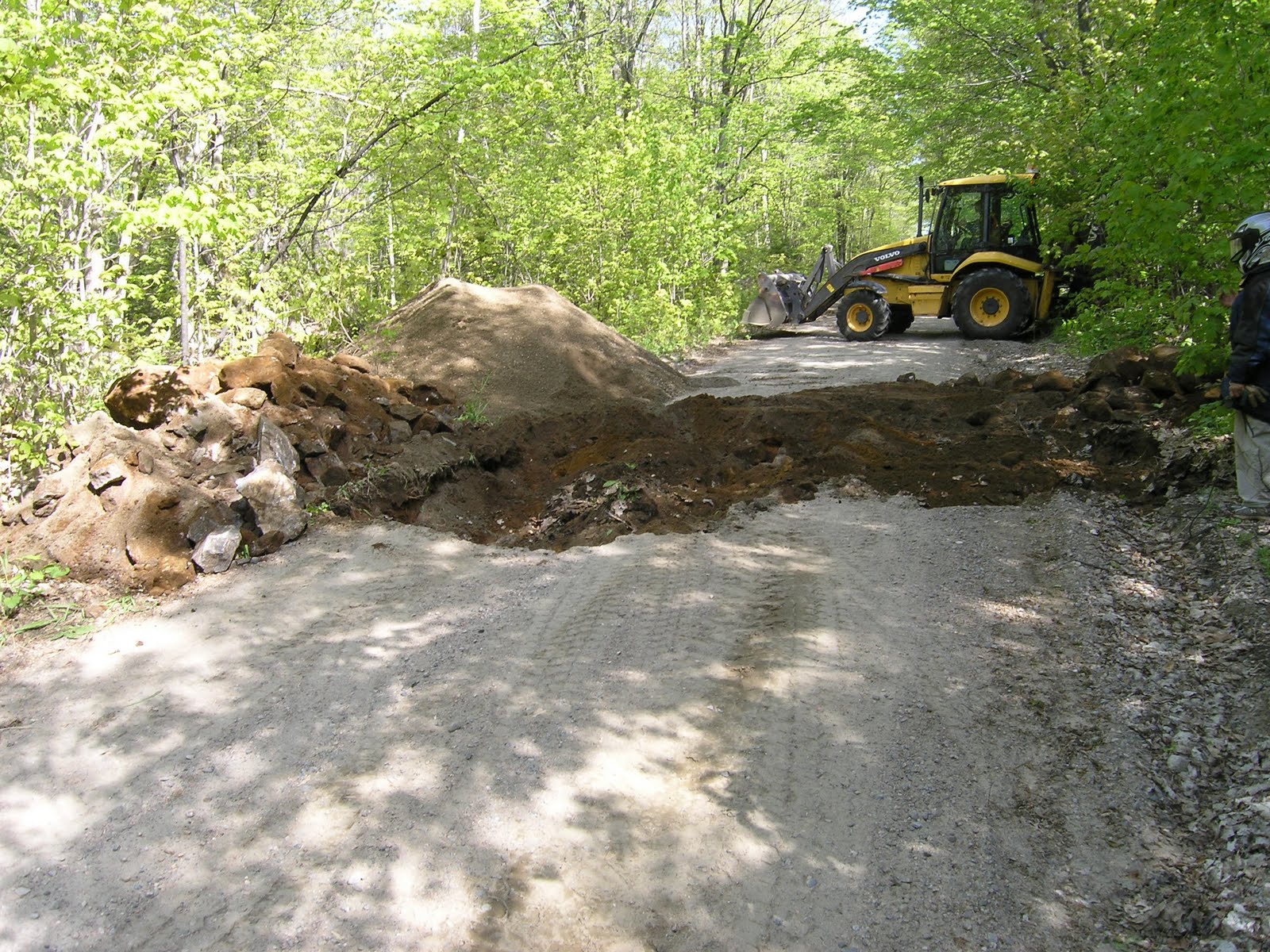 Elephant Lake Cottage Road Washout areamajor rocks