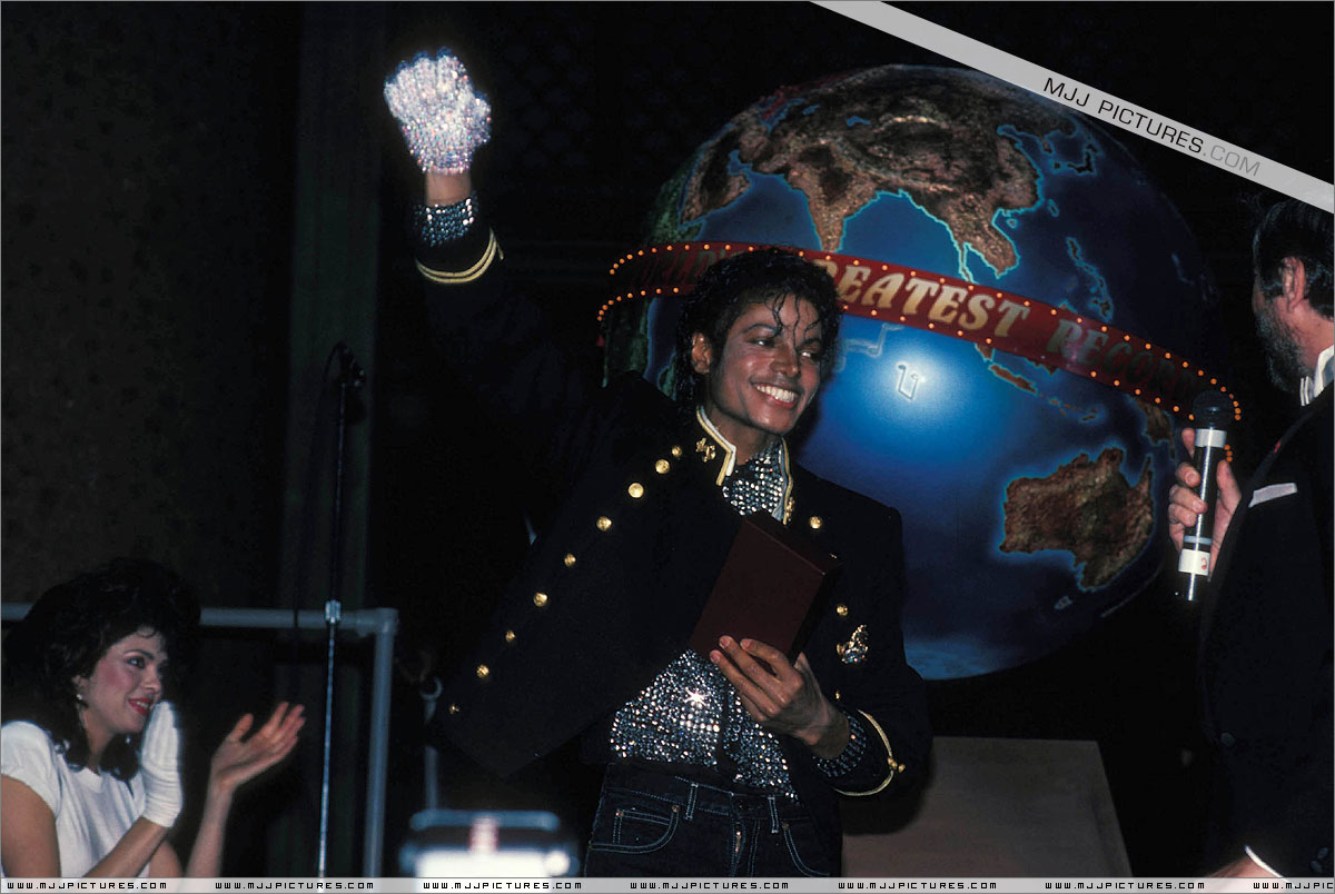 Michael Jackson, La Leyenda Michael Jackson Guinness world records 1984