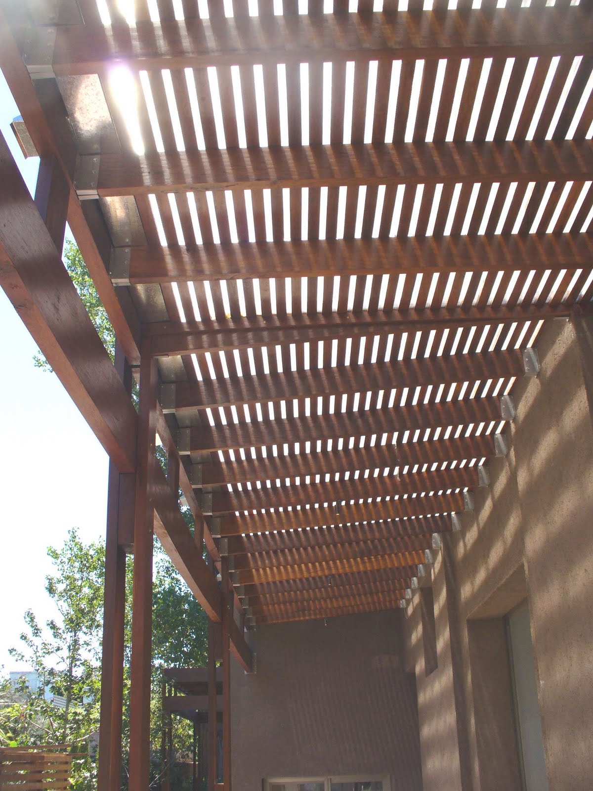 .: Pérgolas con cubierta