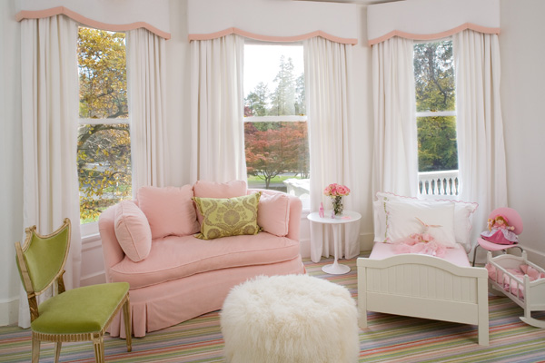 Bedroom For Girls In Pastel Colors