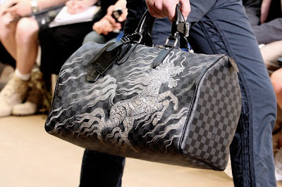 HOMBRES A LA MODA Y SALUD: modahombre Exclusivos bolsos de Louis Vuitton para hombres 2011