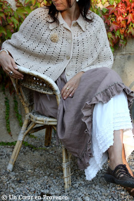 Robe Mandarinbillie et ancien cache-épaule en laine