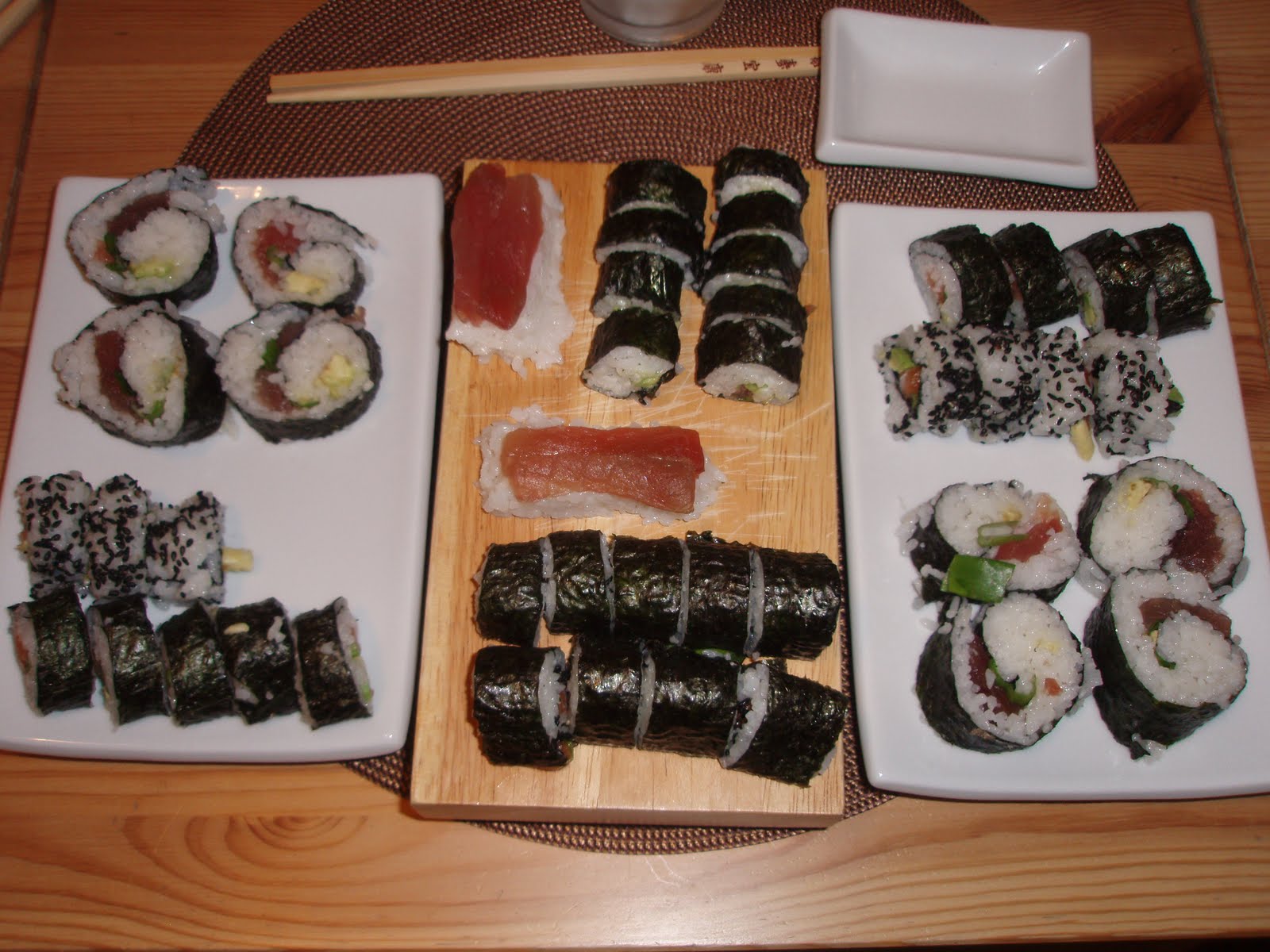 [Sushi+made+at+home.jpg]